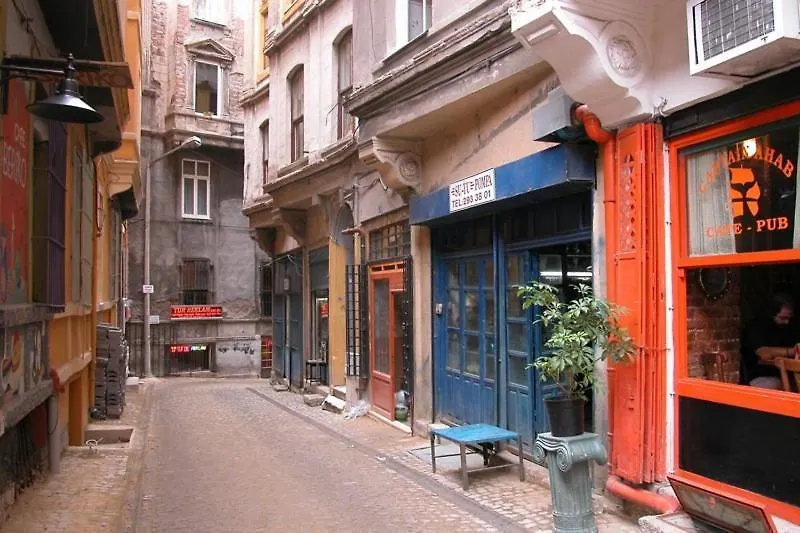 Historical 135 Sqm Apartment Near Galata Tower Istambul Turquia