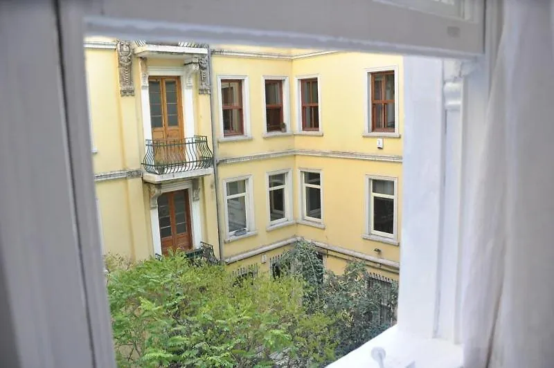 Historical 135 Sqm Apartment Near Galata Tower Istambul 0*,  Turquia